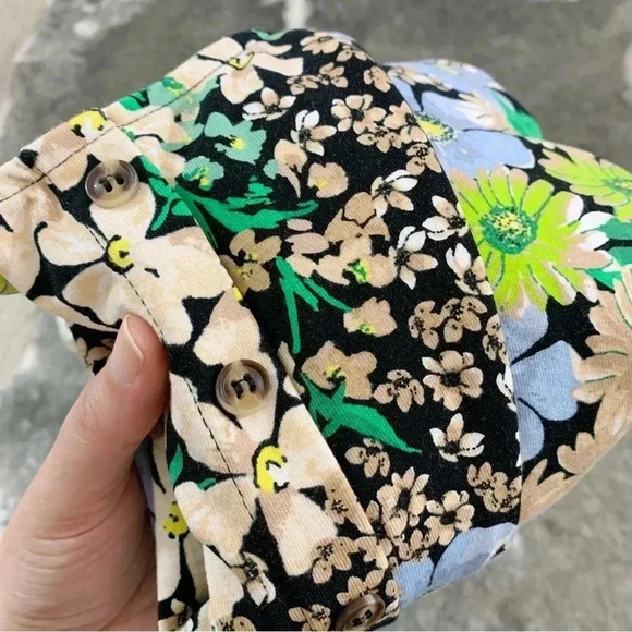 NWT Floral Scoop Neck Top - Picture 8 of 11